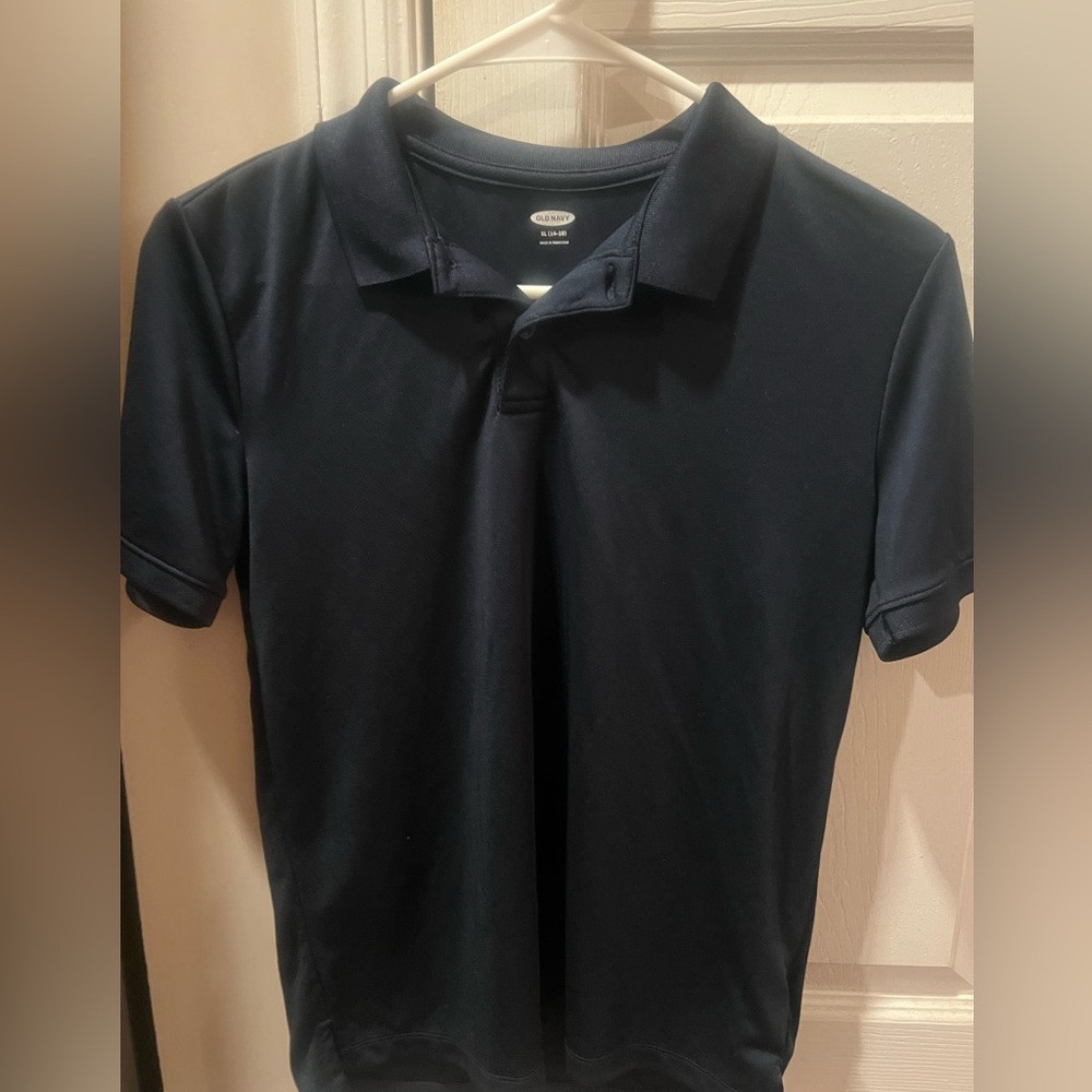 Old navy polo size xl- new without tags however